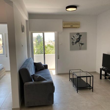 1-Bedroom Apartment With View Λεμεσός Εξωτερικό φωτογραφία