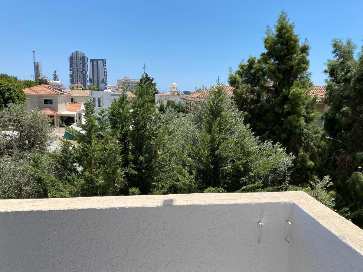 1-Bedroom Apartment With View Λεμεσός Εξωτερικό φωτογραφία